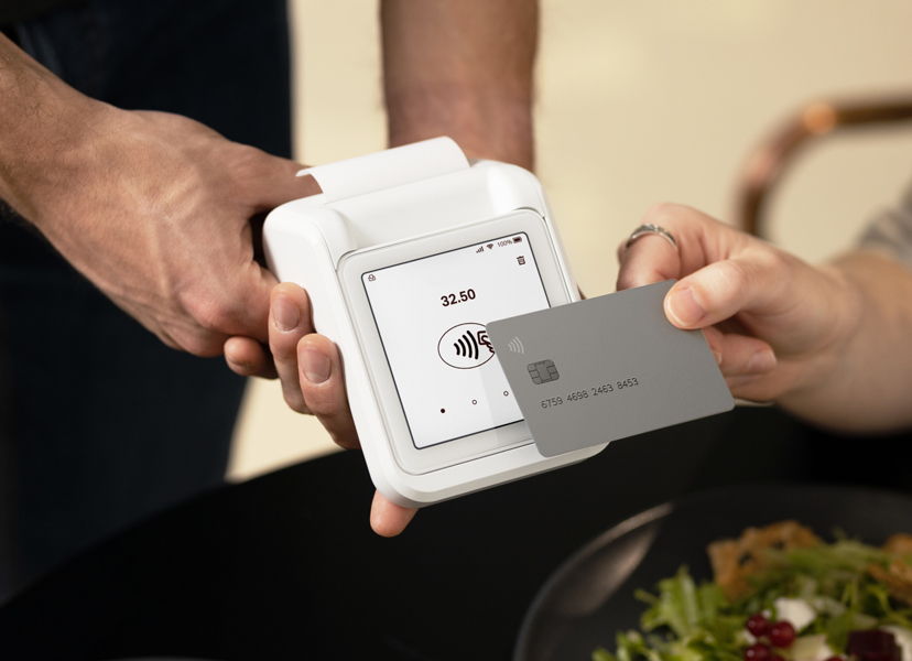 Payaz SumUp Solo being used for a cafe payment
